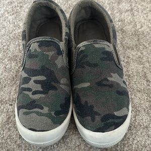 Camo Slides